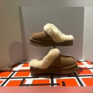 UGG Women's Disquette Slippers - Brand NEW with Box!